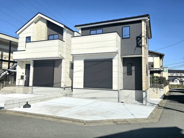 仲介【新築戸建】小田急江ノ島線「長後」駅徒歩10分、藤沢市高倉、2面道路に接道し日当り良好、カースペース2台!!           