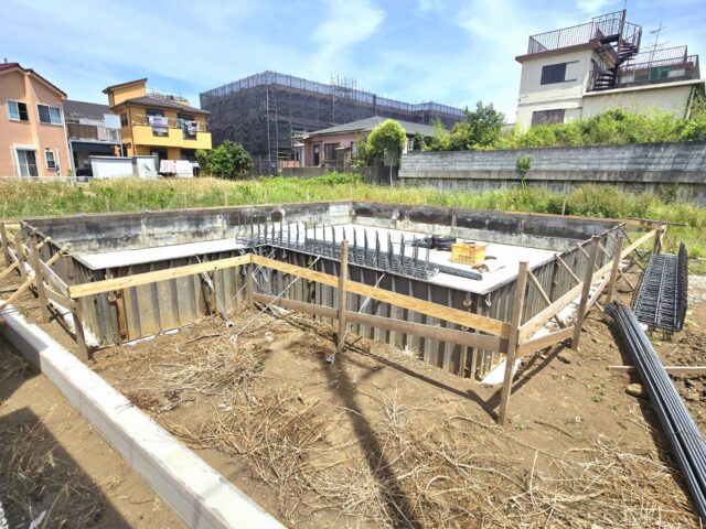 【新築戸建】JR東海道線線「茅ヶ崎」駅徒歩27分・JR相模線「北茅ヶ崎」駅徒歩17分、南道路に接道し平坦地で日当り良好、収納豊富な4LDK・駐車スペース2台!!