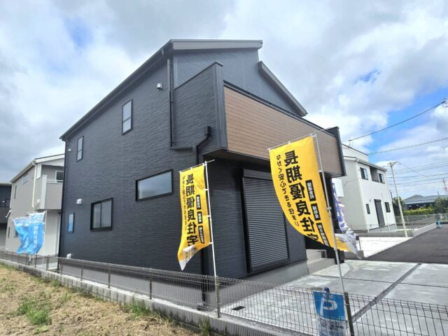 【新築戸建】藤沢市菖蒲沢第3 小田急江ノ島線・横浜ブルーライン・相鉄いずみ野線「湘南台」駅徒歩29分、子育て世帯に人気《 秋葉台エリア》の閑静な住宅地に誕生!! 土地面積157～162㎡   4LDK・カースペース2台            ～ご見学頂けます（事前予約制）～※秋葉台エリアの近隣物件のご紹介も可能です。