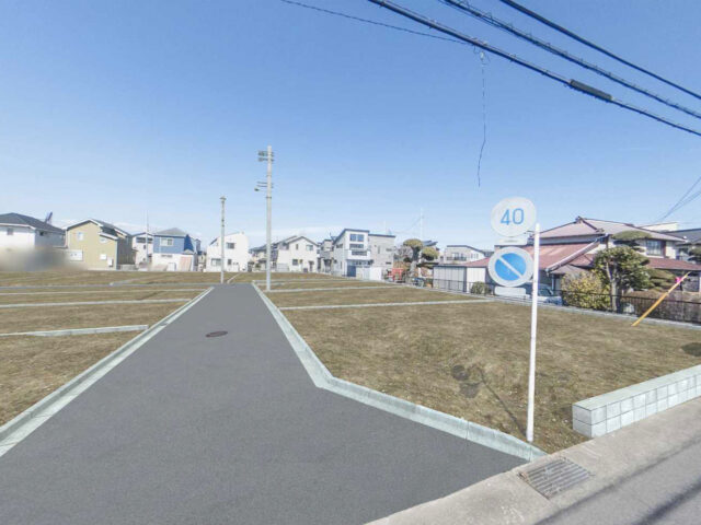 新発売【建築条件付売地】開発分譲地（全16区画）・敷地広々36坪超・日当り良好、小田急江ノ島線など3路線利用の「湘南台」駅へアクセス!! 周辺には公共施設・教育施設・商業施設・大型スーパーなどが点在しています。秋葉台小・中学校学区。自由設計なのでこだわりのお家を建築頂けます!!