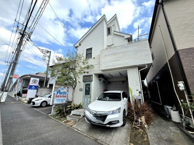 【中古戸建】潮風を感じる、憧れのオーシャンサイドライフ。アトリエ兼住宅に最適・1階部分は事務所としてもご利用頂けます!! 