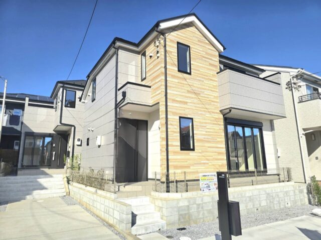 【新築戸建】「湘南台」・「長後」2駅にアクセス、平坦地・南道路に面して日当り良好・カースペース２台駐車できます!!  ～いつでもご見学頂けます（事前予約制）～         